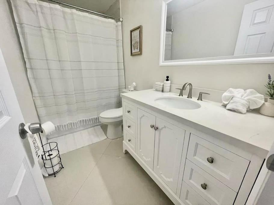 Stylish 3/2 Getaway! Near Theme Parks! Villa Lakeland Exterior photo